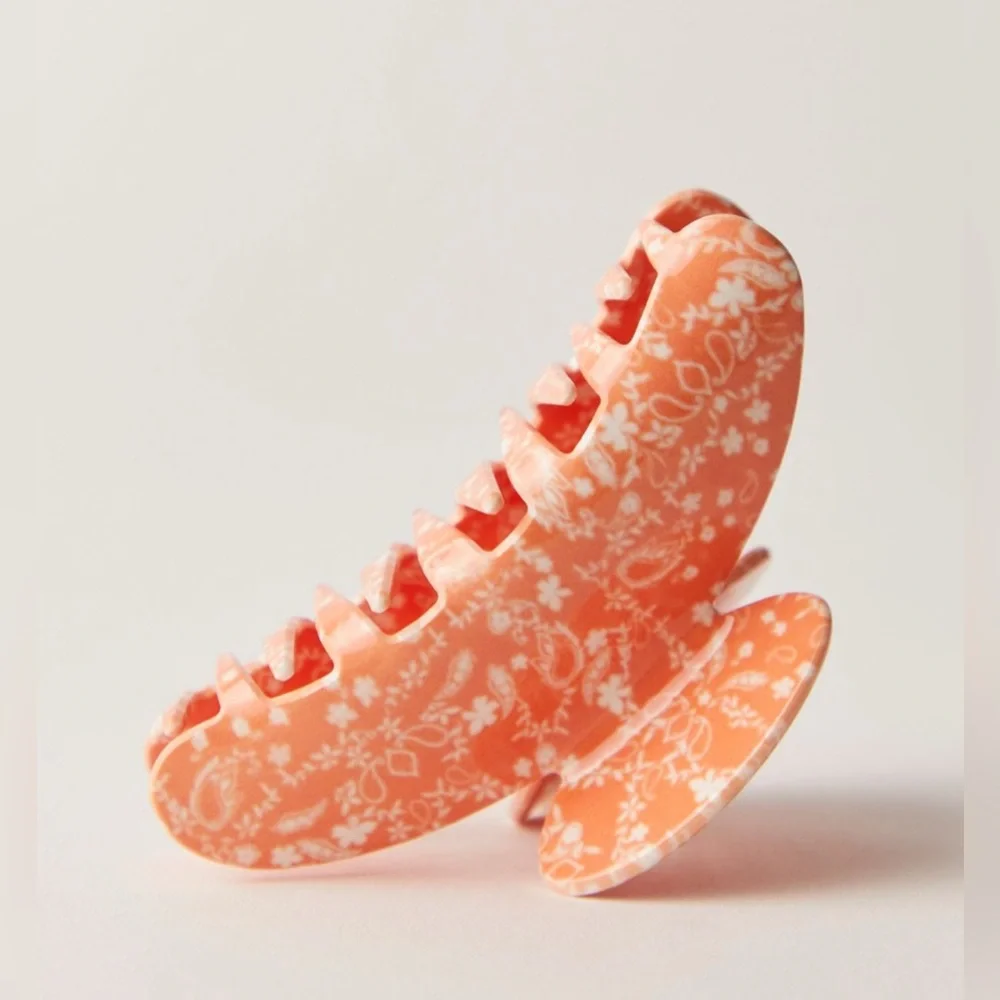 Bundle: NWT Free People Anthimos Claw Clip + NWT Free People Starbound Claw Clip - Picture 3 of 9